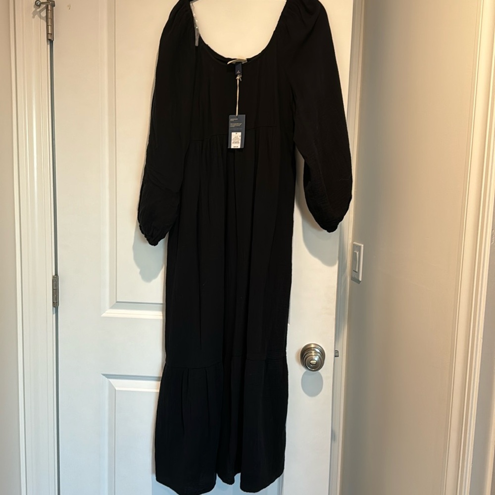 Black size Medium Universal Thread dress new with tags